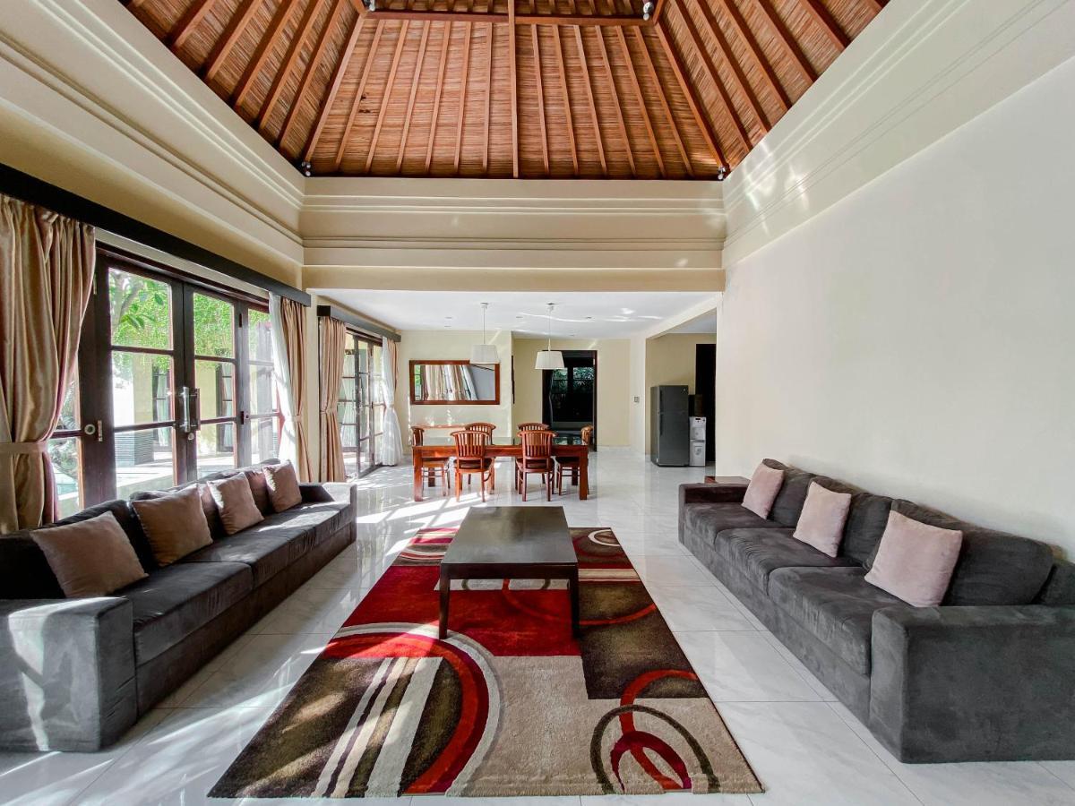 Cometa Villas Seminyak By Premier Hospitality Asia Экстерьер фото